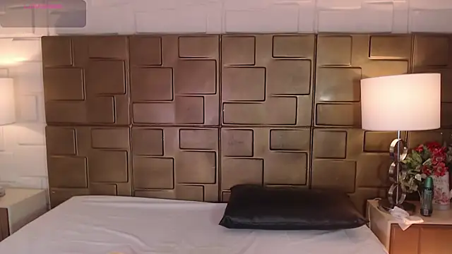 HatsaJones online show from October 3, 2025, 3:36 am