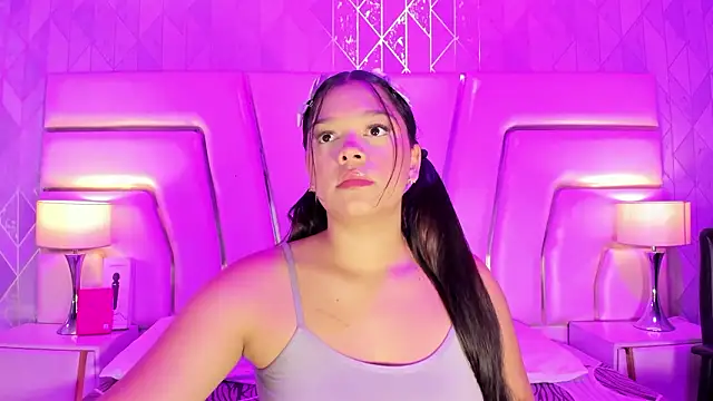 HatsaJones online show from February 4, 2026, 4:07 am