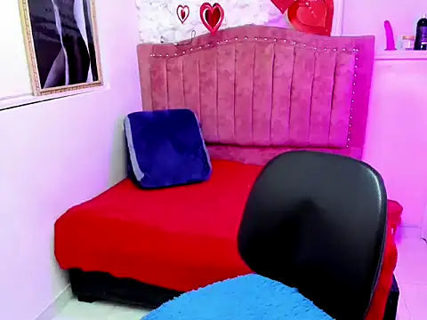 Britney thx online show from September 19, 2025, 10:32 pm