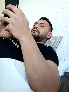 couplebest1 online show from April 9, 2026, 2:00 pm