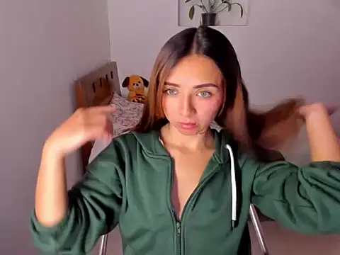 megan doll2123 online show from November 28, 2025, 7:49 pm