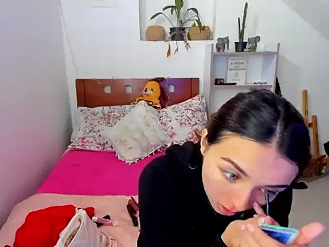 megan doll2123 online show from December 18, 2025, 7:09 pm