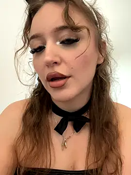 GermanCocoo online show from September 14, 2025, 7:18 am