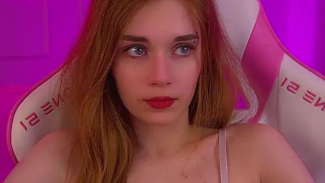 Snapshot of MelissaBauch chatting on February 3, 2026, 3:04 am MelissaBauch online show from February 3, 2026, 3:04 am