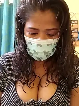 Snapshot of HAANNIAA chatting on September 14, 2025, 3:55 pm HAANNIAA online show from September 14, 2025, 3:55 pm