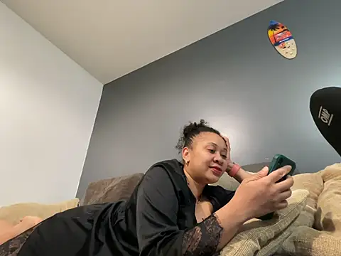 MILF Stephanie online show from May 13, 2026, 11:40 am