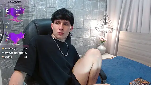 Iantwink18 online show from October 16, 2025, 10:16 am