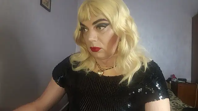 NiraFrost online show from April 13, 2026, 4:34 pm