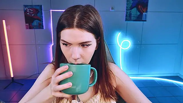 AliceCUNTach online show from September 25, 2025, 5:11 am