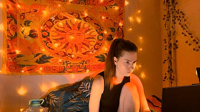 AliceCUNTach online show from February 1, 2026, 5:06 am