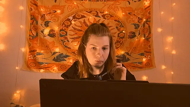 AliceCUNTach online show from April 10, 2026, 5:12 am