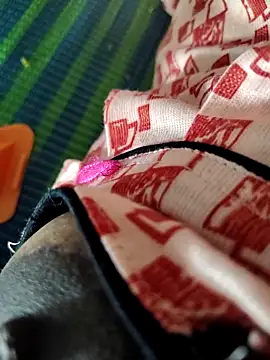 Hot lali 555 online show from February 25, 2026, 6:56 am