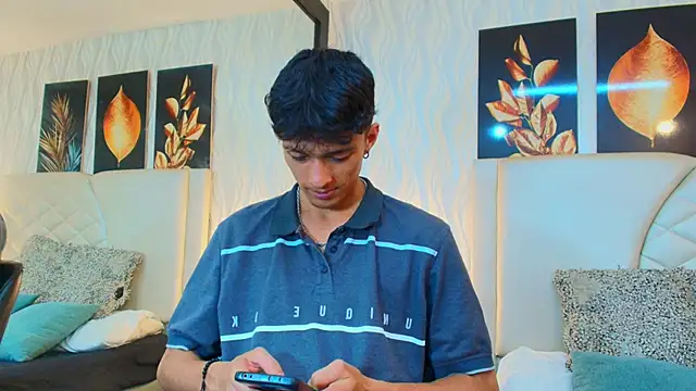 Lean Portman online show from September 13, 2025, 8:52 pm