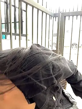 Adele Pinkk online show from September 18, 2025, 3:58 pm