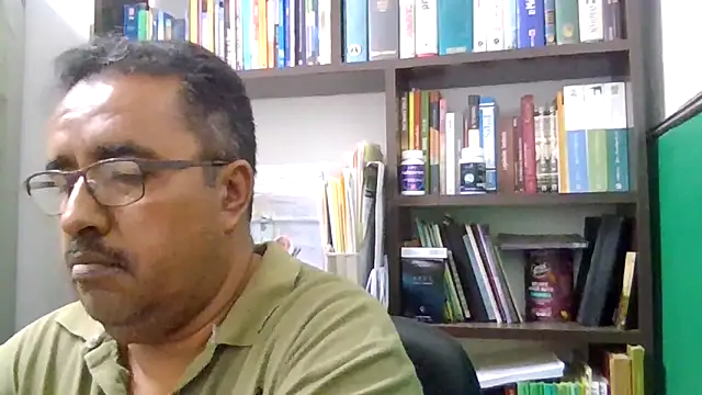 HomHot47 online show from November 19, 2025, 2:22 am