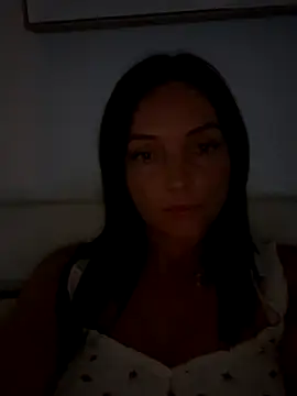 Snapshot of madiiy chatting on October 1, 2025, 7:20 pm madiiy online show from October 1, 2025, 7:20 pm