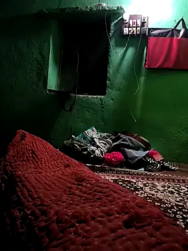 Snapshot of Shreyaaa_1 chatting on October 5, 2025, 3:43 pm Shreyaaa 1 online show from October 5, 2025, 3:43 pm