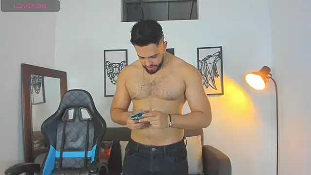 Justin kingX7 online show from November 19, 2025, 9:37 pm