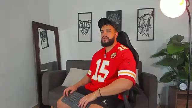 Justin kingX7 online show from April 11, 2026, 4:17 am