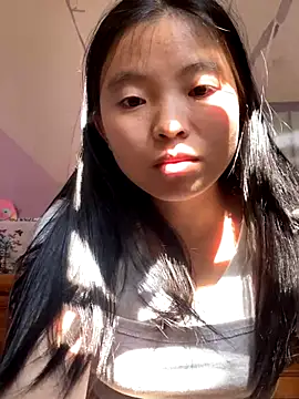 viluna online show from November 27, 2025, 5:42 am