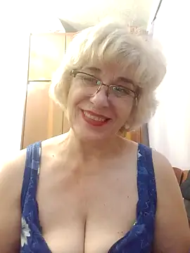 52MiaLove02 online show from November 10, 2025, 5:45 pm