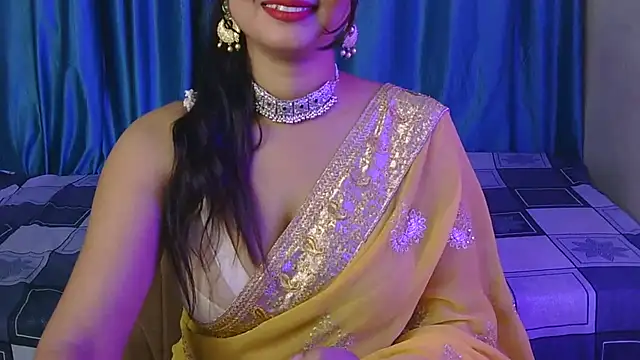 priya-kumari22 online show from November 20, 2025, 4:34 am