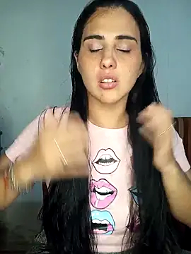 kariciasecreta online show from September 14, 2025, 1:16 am