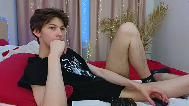  Den1s  online show from November 26, 2025, 12:39 pm