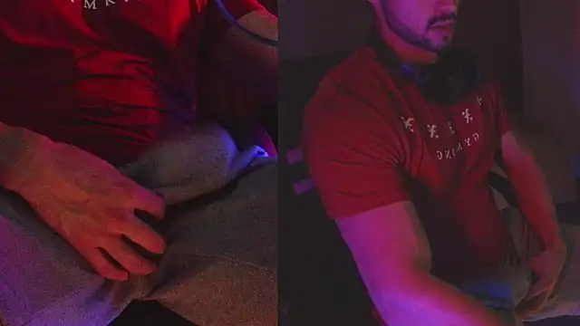 Snapshot of Axel-Cr0ss chatting on September 10, 2025, 2:00 am Axel-Cr0ss online show from September 10, 2025, 2:00 am