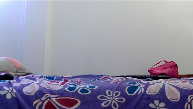 ashlyanaldeep18 online show from November 27, 2025, 2:13 am