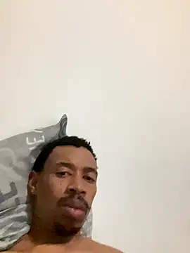 Snapshot of fitsexyman chatting on September 20, 2025, 11:28 pm fitsexyman online show from September 20, 2025, 11:28 pm