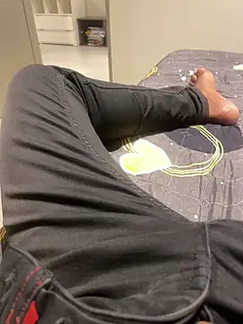 fitsexyman online show from March 29, 2026, 4:51 pm