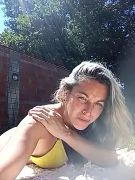 Heisi-Sex online show from November 26, 2025, 5:25 pm