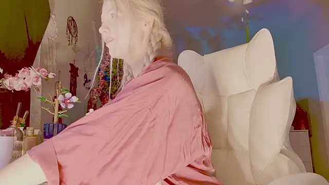 Talulaa online show from March 9, 2026, 9:41 pm