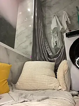 Kitty Kisss online show from February 18, 2026, 7:21 pm