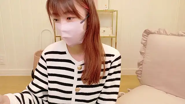 SUZU 1201 online show from September 19, 2025, 4:03 am