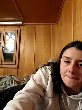 YoungLiisaxx online show from January 11, 2026, 5:40 pm