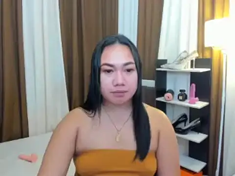 TsUncutKaren online show from December 18, 2025, 5:08 pm