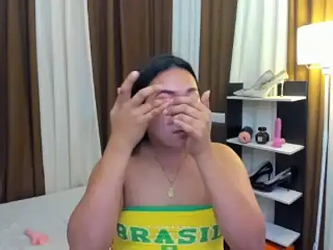 TsUncutKaren online show from December 19, 2025, 5:53 pm