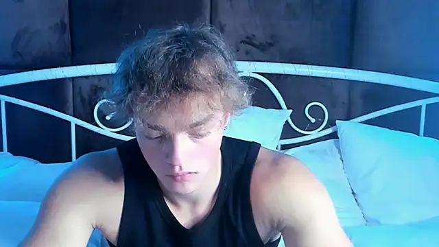 ChaseMuscular online show from October 8, 2025, 4:15 pm