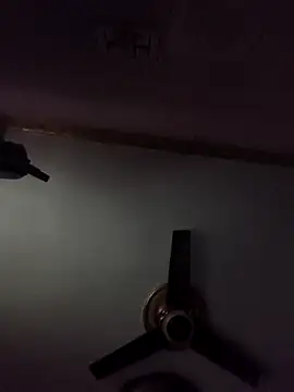 yours sugar babe online show from October 5, 2025, 11:30 am