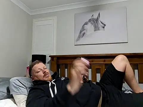 Snapshot of brokecountrylads chatting on January 18, 2026, 11:58 am brokecountrylads online show from January 18, 2026, 11:58 am