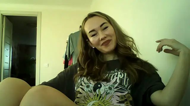 Sovaee online show from October 15, 2025, 10:59 am