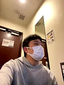 Snapshot of szk2412 chatting on October 26, 2025, 2:23 pm szk2412 online show from October 26, 2025, 2:23 pm