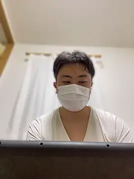 Snapshot of szk2412 chatting on April 10, 2026, 2:33 pm szk2412 online show from April 10, 2026, 2:33 pm