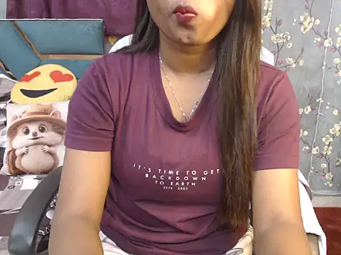 hot riaa25 online show from November 16, 2025, 5:51 pm