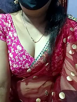 Snapshot of luci-queen chatting on September 25, 2025, 5:44 am luci-queen online show from September 25, 2025, 5:44 am