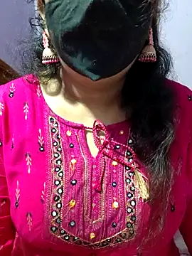 Snapshot of luci-queen chatting on October 8, 2025, 6:00 am luci-queen online show from October 8, 2025, 6:00 am