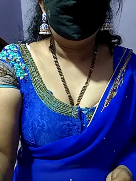 Snapshot of luci-queen chatting on October 12, 2025, 6:29 pm luci-queen online show from October 12, 2025, 6:29 pm