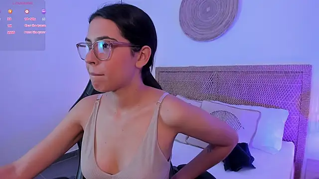 desireee  online show from March 26, 2026, 12:22 pm